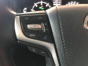 Toyota Land Cruiser 200 4.5D-4D V8 VX-R - Image 20
