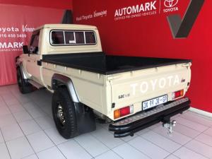 Toyota Land Cruiser 79 4.5D-4D LX V8 single cab - Image 5