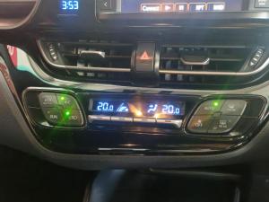 Toyota C-HR 1.2T Plus auto - Image 19