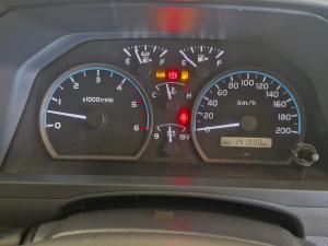 Toyota Land Cruiser 79 4.5D-4D LX V8 single cab - Image 17