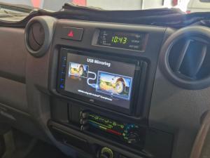 Toyota Land Cruiser 79 4.5D-4D LX V8 single cab - Image 18