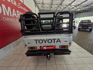 Toyota Land Cruiser 79 4.5D-4D LX V8 single cab - Image 6