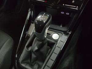 Volkswagen Polo sedan 1.0TSI Life - Image 10