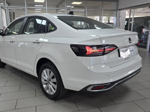 Volkswagen Polo sedan 1.0TSI Life - Image 20