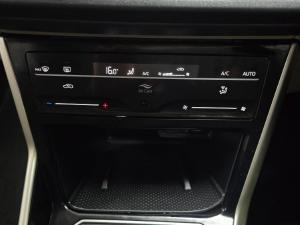 Volkswagen Polo sedan 1.0TSI Style - Image 10