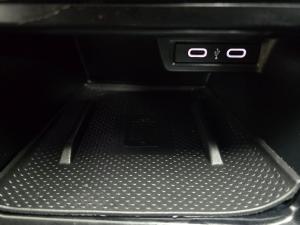 Volkswagen Polo sedan 1.0TSI Style - Image 14