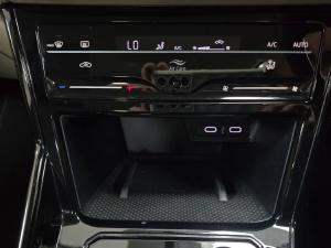 Volkswagen Polo sedan 1.0TSI Style - Image 15