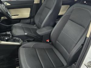 Volkswagen Polo sedan 1.0TSI Style - Image 20