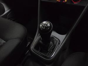 Volkswagen Polo Vivo hatch 1.4 Life - Image 9