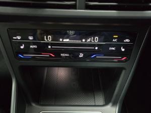 Volkswagen Taigo 1.0TSI R-Line - Image 13