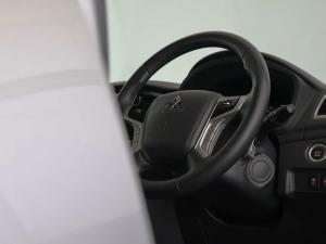 Mitsubishi Pajero Sport 2.4DI-D 4x4 Exceed - Image 17