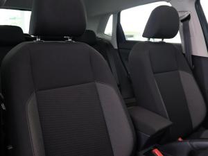 Volkswagen Polo hatch 1.0TSI Life auto - Image 19