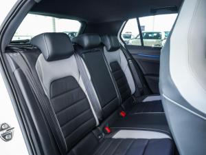 Volkswagen Golf 1.4TSI R-Line Plus - Image 18