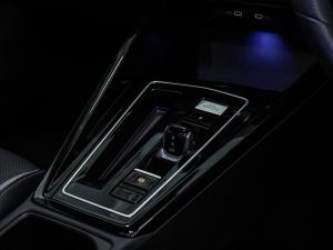 Volkswagen Golf 1.4TSI R-Line Plus - Image 22