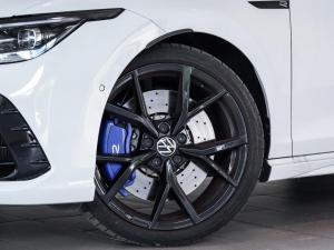 Volkswagen Golf R - Image 2