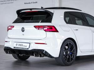 Volkswagen Golf R - Image 6