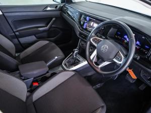 Volkswagen Polo hatch 1.0TSI Life auto - Image 12