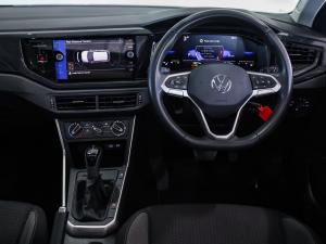 Volkswagen Polo hatch 1.0TSI Life auto - Image 18