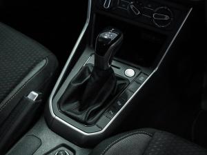 Volkswagen Polo hatch 1.0TSI Life auto - Image 20