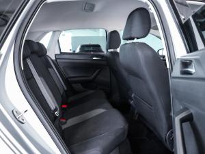 Volkswagen Polo hatch 1.0TSI Life auto - Image 6