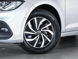 Volkswagen Polo hatch 1.0TSI Life auto - Image 9