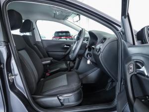 Volkswagen Polo Vivo hatch 1.4 Life - Image 10