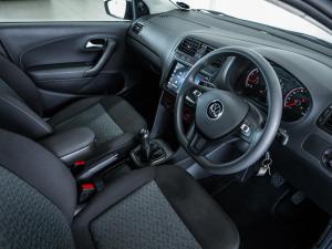 Volkswagen Polo Vivo hatch 1.4 Life - Image 9