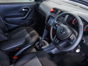Volkswagen Polo Vivo hatch 1.4 Life - Image 11