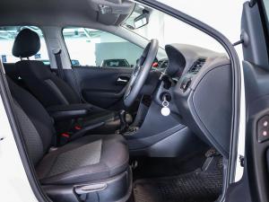 Volkswagen Polo Vivo hatch 1.4 Life - Image 12