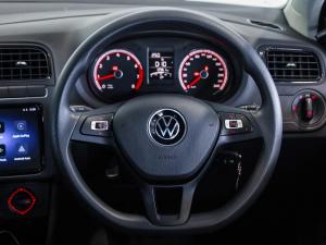 Volkswagen Polo Vivo hatch 1.4 Life - Image 15
