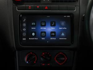 Volkswagen Polo Vivo hatch 1.4 Life - Image 16