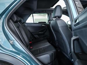 Volkswagen T-Roc 2.0TSI 4Motion R-Line - Image 15