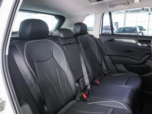 Volkswagen T-Roc 2.0TSI 4Motion R-Line - Image 19