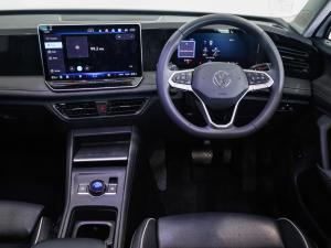 Volkswagen T-Roc 2.0TSI 4Motion R-Line - Image 2