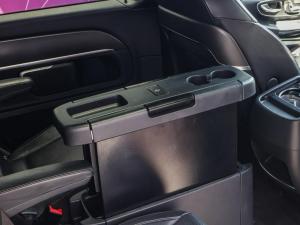 Mercedes-Benz V300d Executive - Image 11