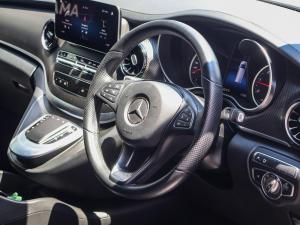 Mercedes-Benz V300d Executive - Image 7