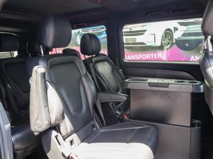 Mercedes-Benz V300d Executive - Image 9