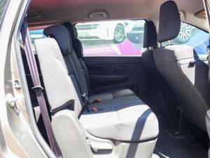 Suzuki Ertiga 1.5 GA - Image 8