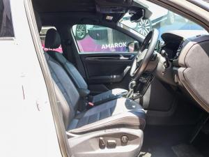 Volkswagen T-Roc 2.0TSI 4Motion R-Line - Image 8