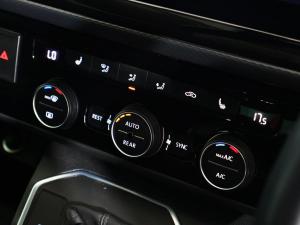 Volkswagen Caravelle 2.0BiTDI Highline 4Motion - Image 12