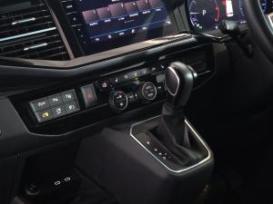 Volkswagen Caravelle 2.0BiTDI Highline 4Motion - Image 17