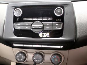 Renault Triber 1.0 Expression - Image 11