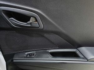 Mahindra XUV 3XO 1.2T MX2 manual - Image 16