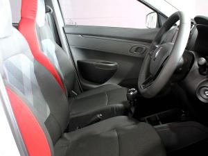 Renault Kwid 1.0 Techno manual - Image 15