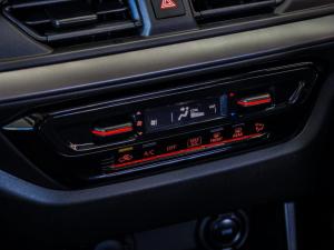 Suzuki Swift 1.2 GL+ auto - Image 19