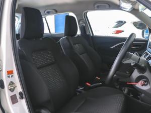 Suzuki Swift 1.2 GL+ manual - Image 15