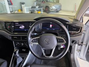 Volkswagen Polo hatch 1.0TSI Life manual - Image 11