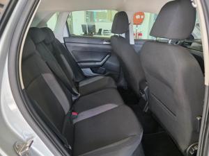 Volkswagen Polo hatch 1.0TSI Life manual - Image 12