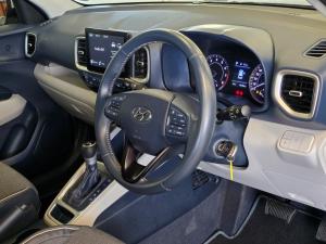 Hyundai Venue 1.0T Fluid auto - Image 25