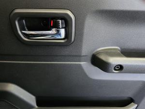 Suzuki Jimny 1.5 GLX AllGrip 5-door auto - Image 28